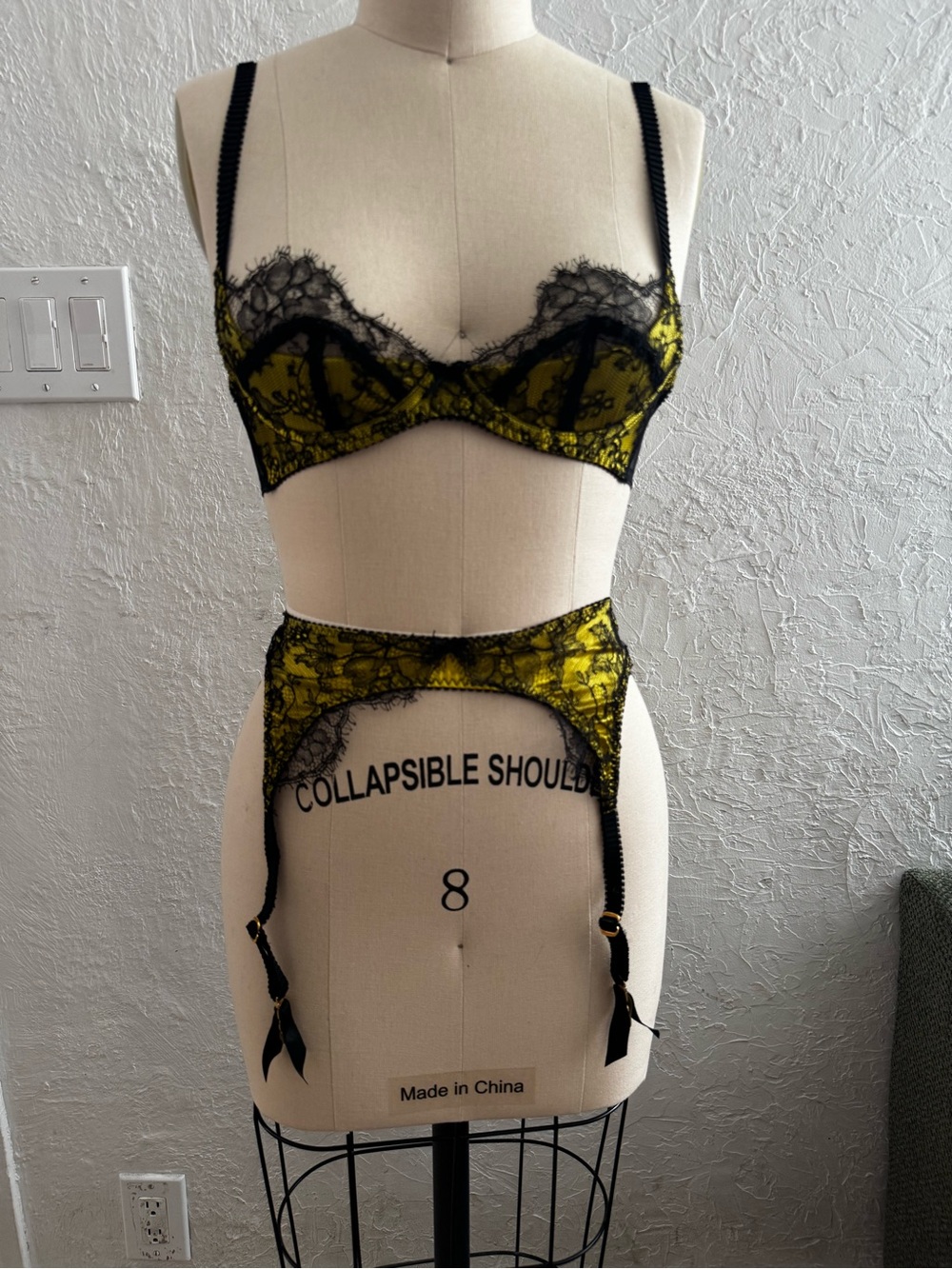 Agent Provocateur Yellow Lace and Black Trim Lingerie Set - Picture 2 of 13